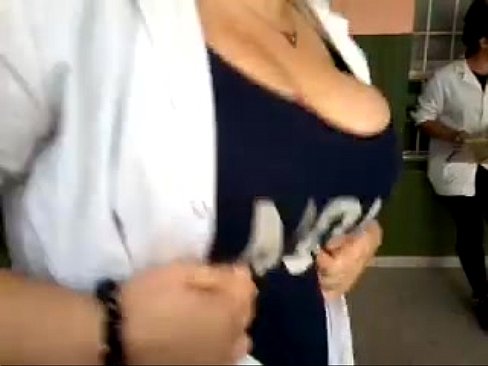 Grabando tetas amiga escuela